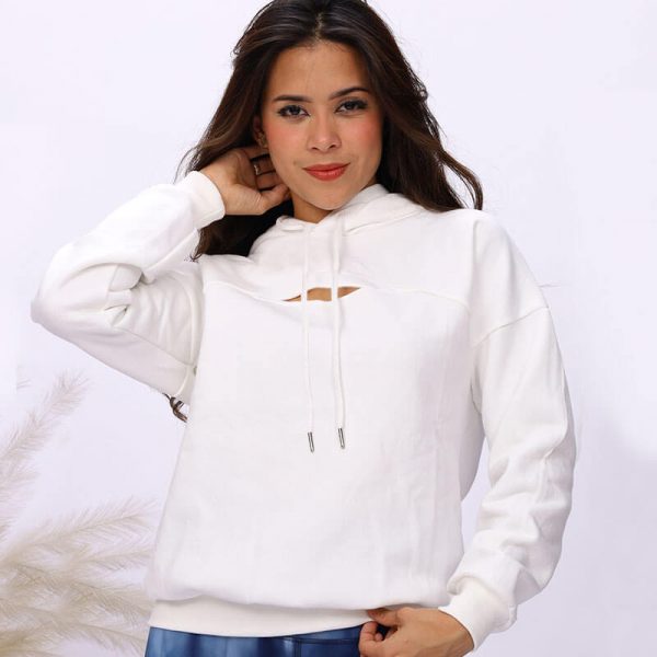 polera para mujer con capucha color blanca diseño munay marca greenfit